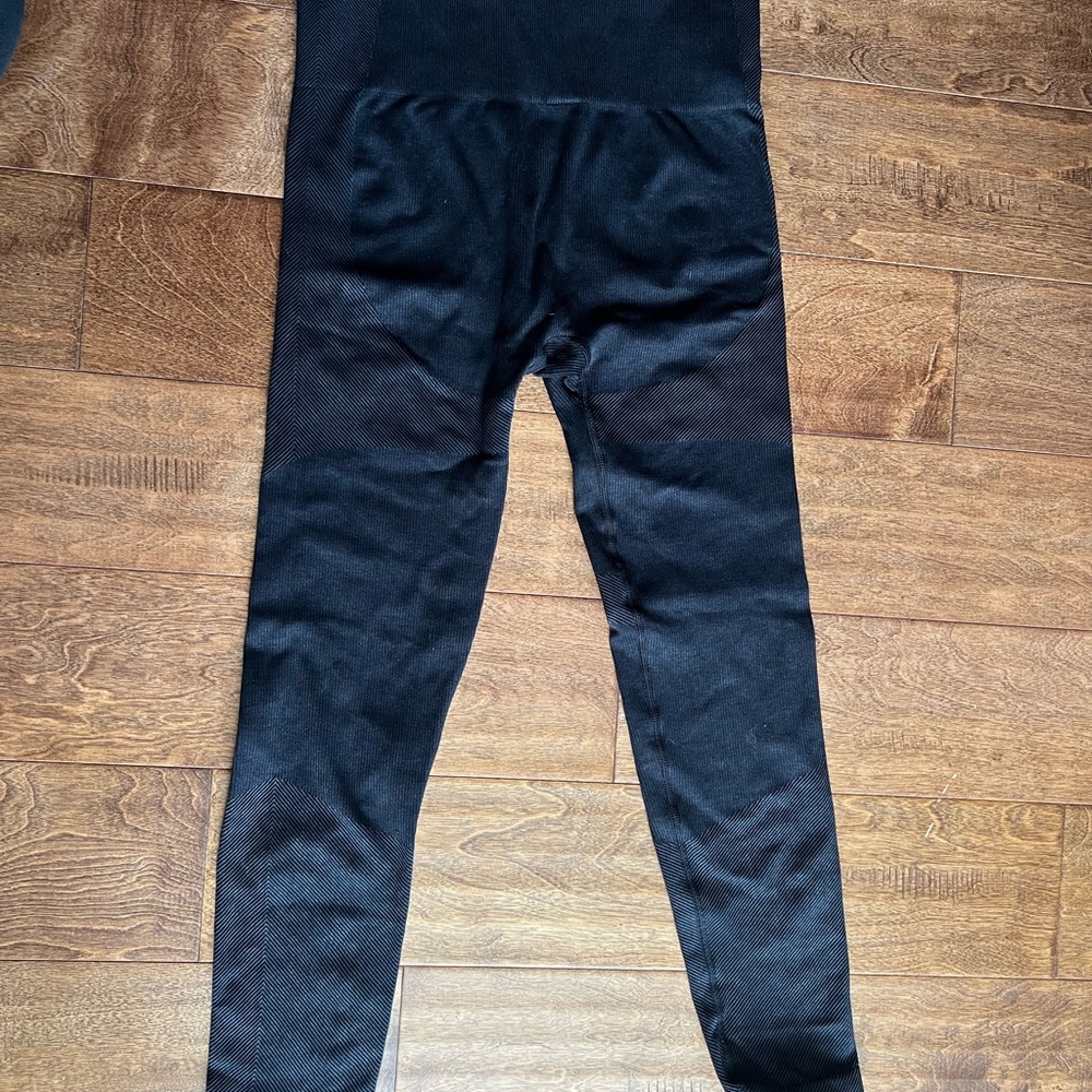 Black Exercise Leggings
